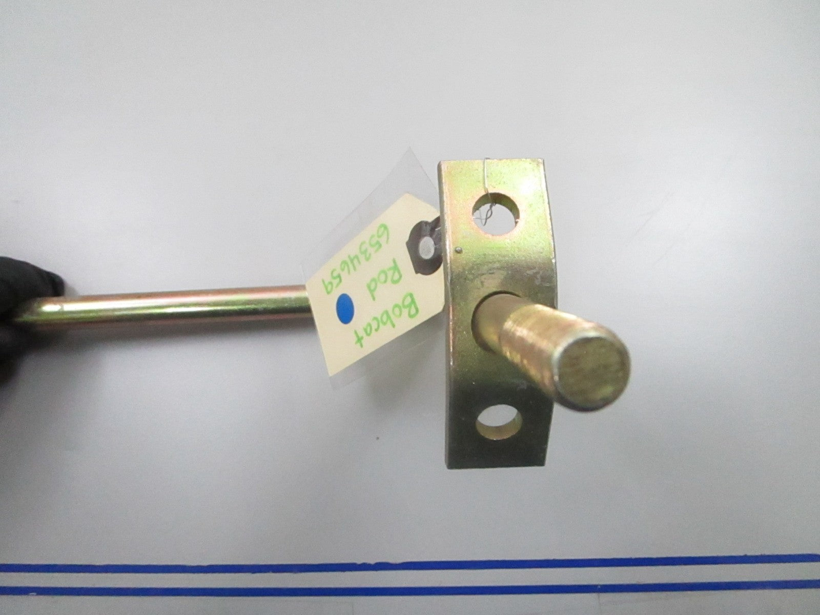 *NEW OEM* 0810 Bobcat Rod 6534659