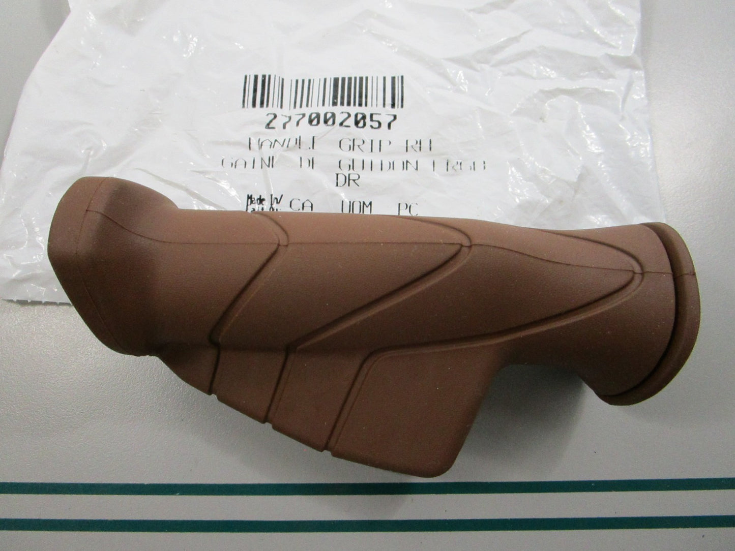 NEW 277002057 Sea-Doo RH Handle Grip 0810