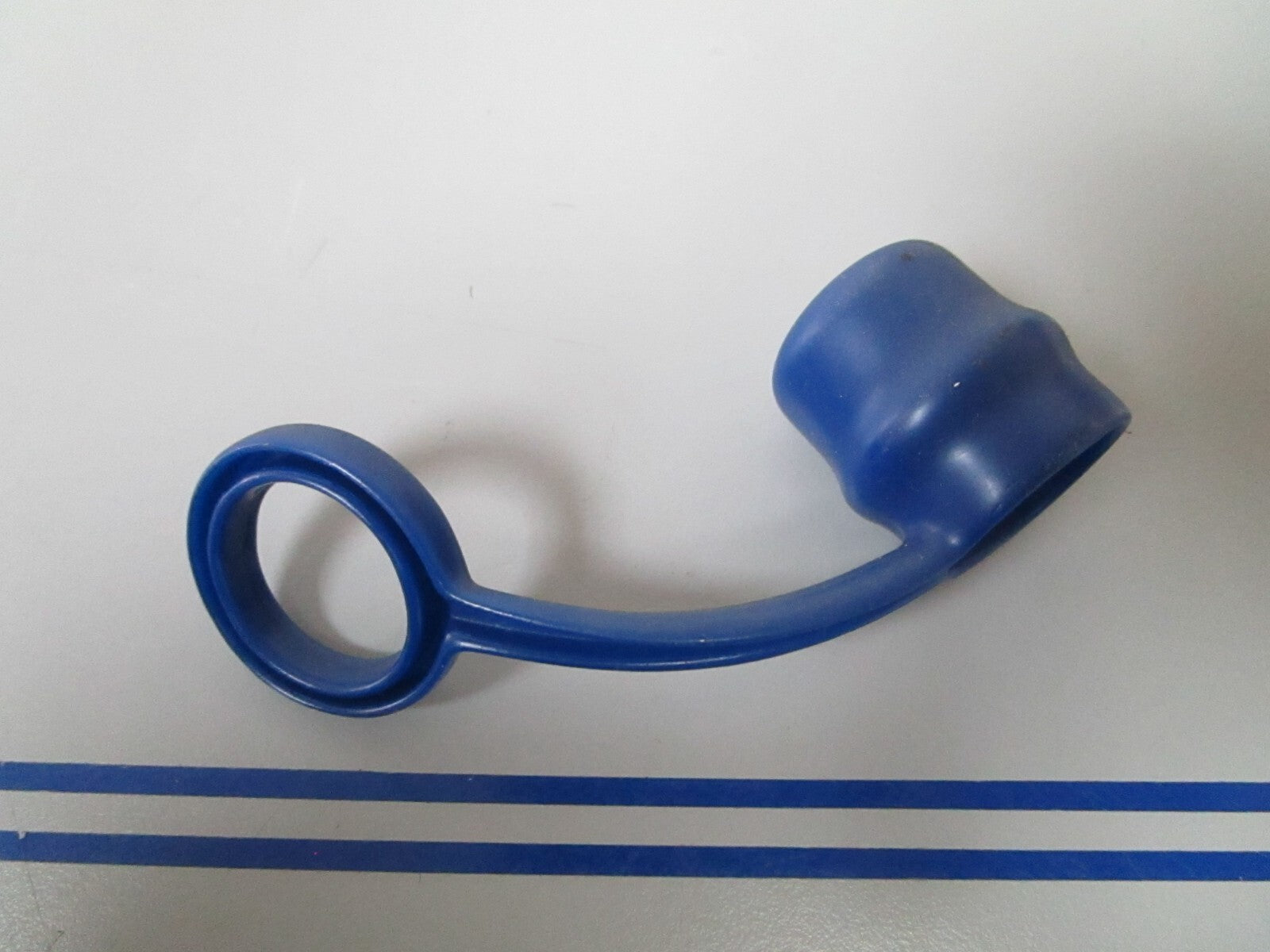 *NEW OEM* 0810 Mercury Quicksilver Dust Cap 861427