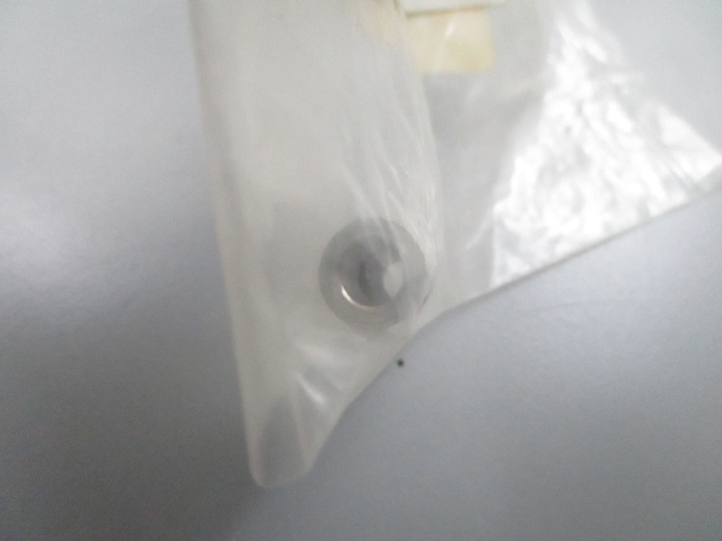 *NEW OEM* 0810 Volvo Penta Rivet Nut 853760