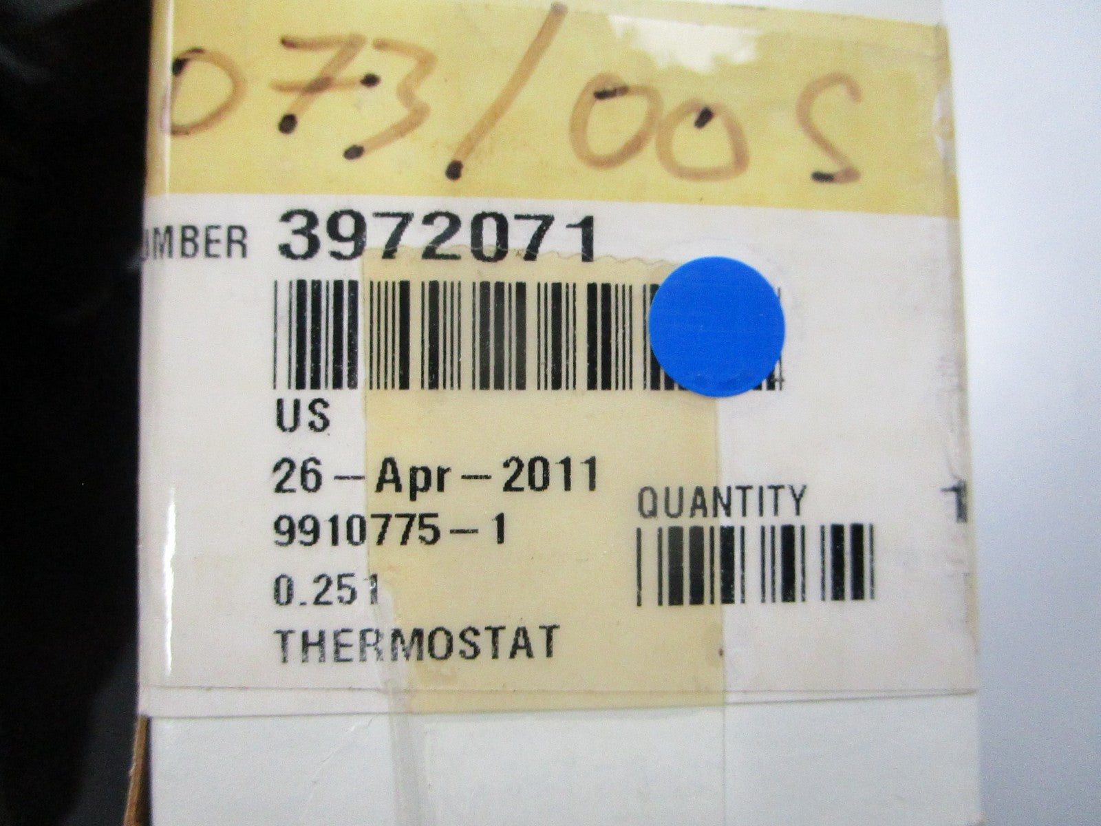 NEW OEM 3972071 Cummins Thermostat 0810