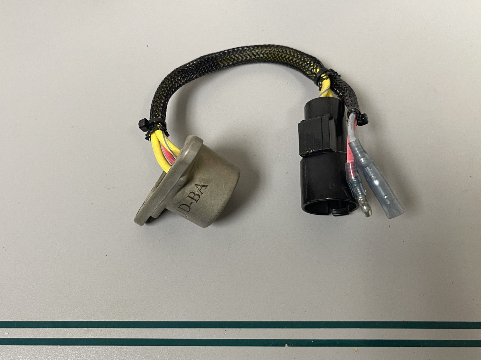 NEW OEM 585081 Johnson Evinrude Rectifier Regulator 0670