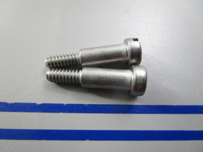 NEW OEM (LOT OF 2) 312831 0312831 OMC Johnson Evinrude Screw 0810
