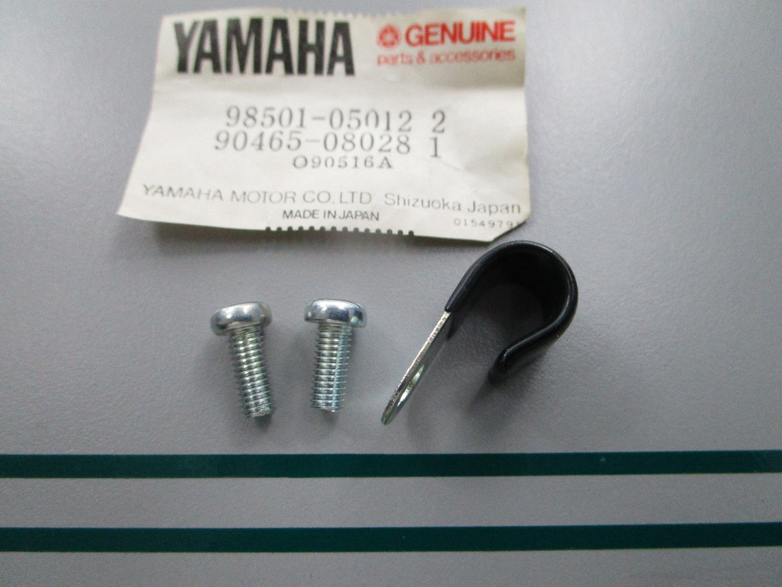 NEW OEM 90465-08028 98501-05012 Yamaha Clamp & Screw Set 0810