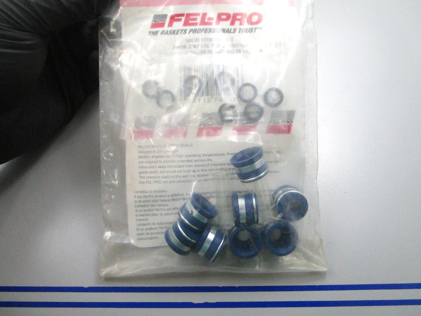 NEW Fel-Pro SS 72527 Valve Stem Seal Set 0810