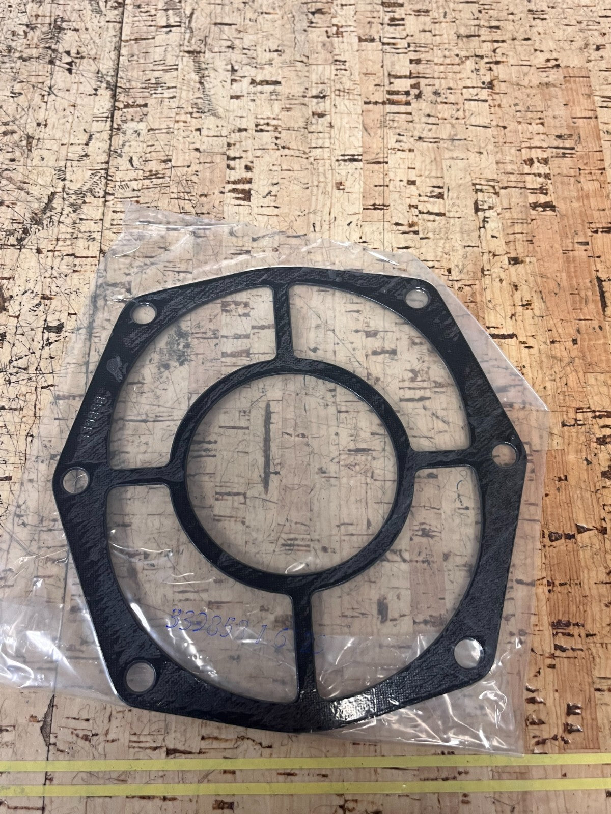 *NEW OEM* 0720 OMC Johnson Evinrude Gasket 339858 0339858
