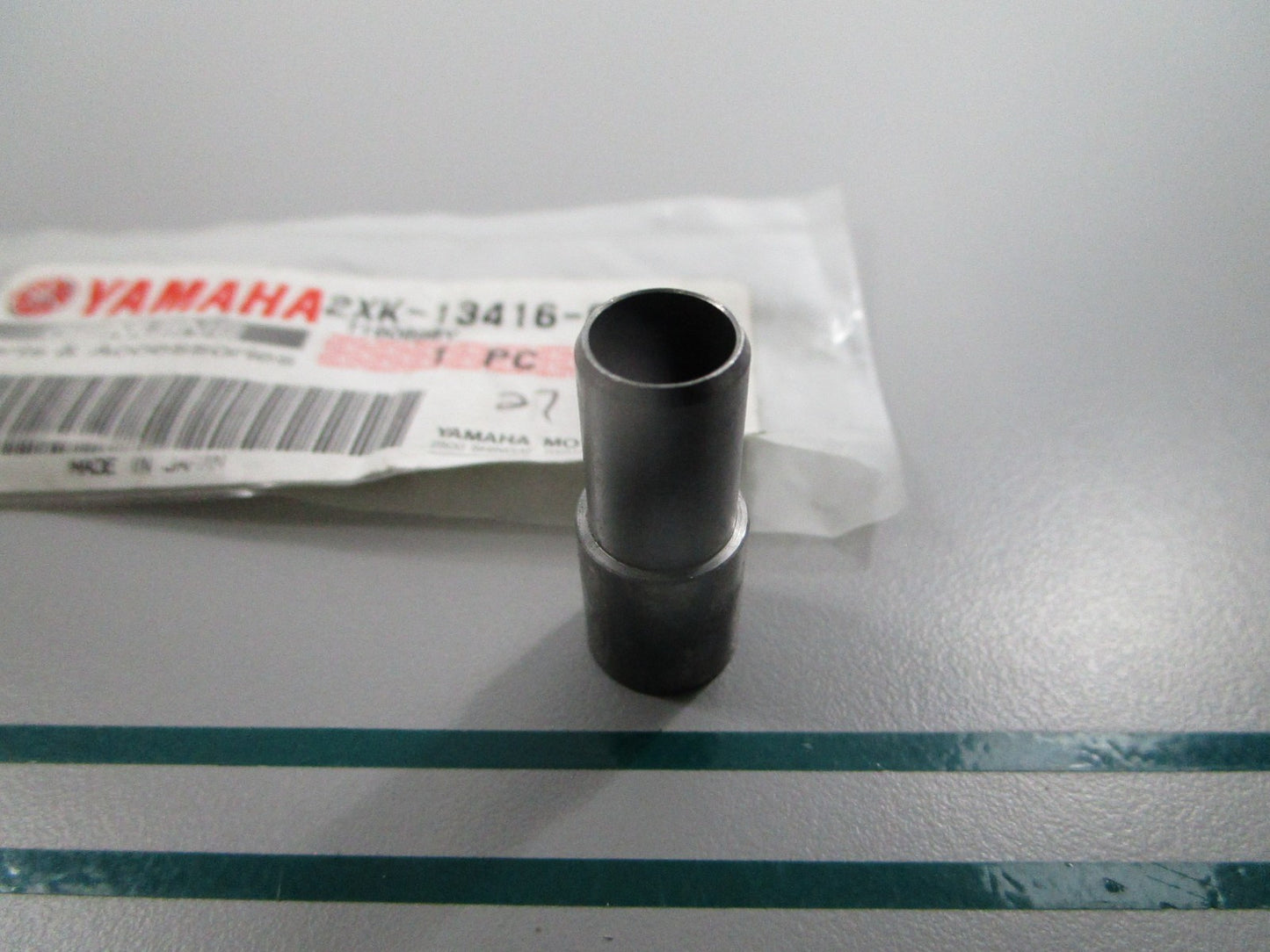 NEW OEM 2XK-13416-00-00 Yamaha Oil Pipe 0810