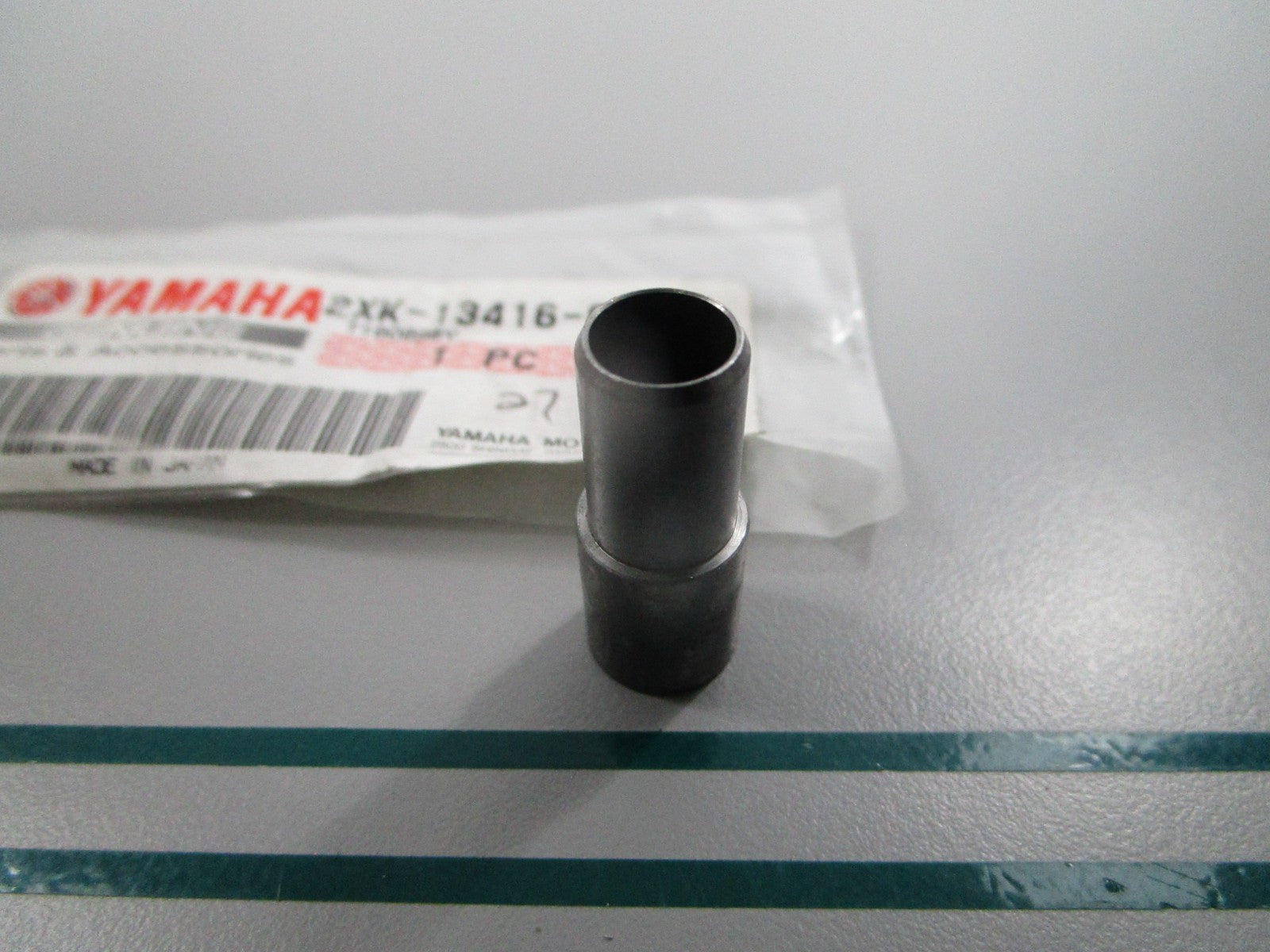 NEW OEM 2XK-13416-00-00 Yamaha Oil Pipe 0810