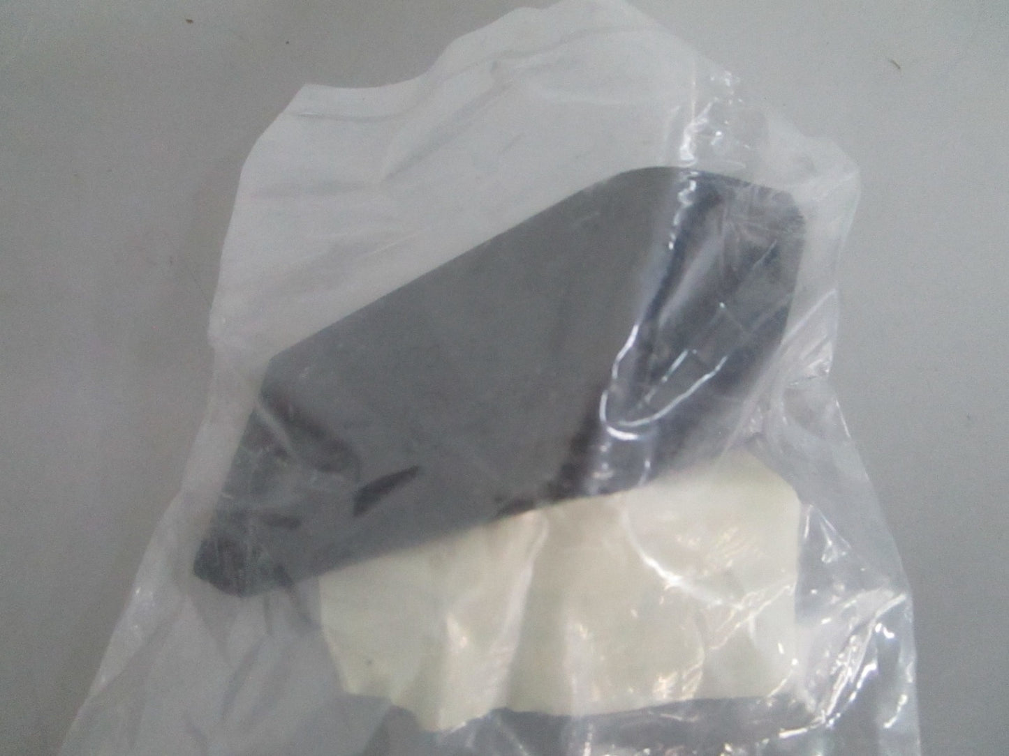 *NEW OEM* 0820 OMC Johnson Evinrude Bracket 3852482