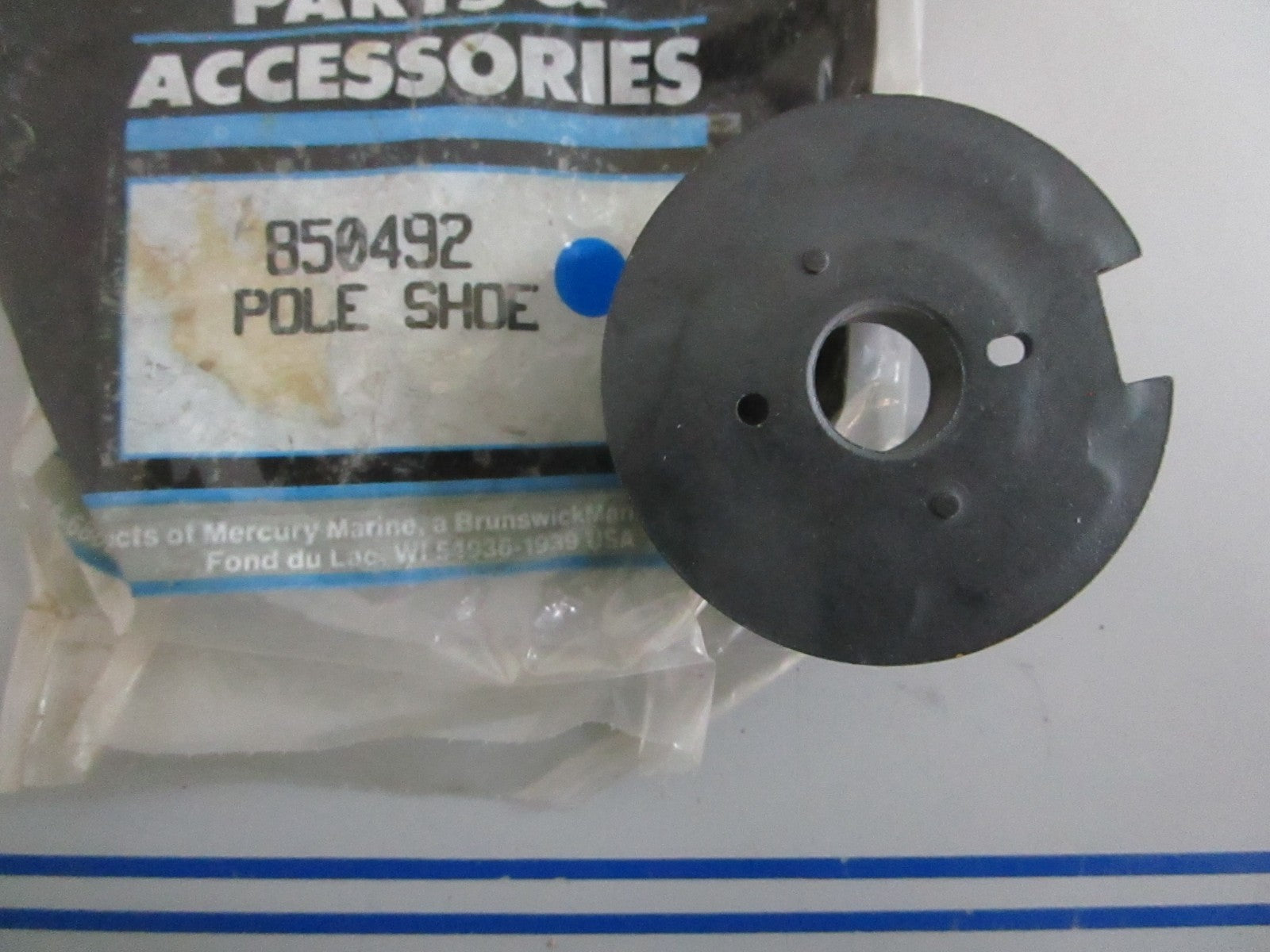 NEW OEM 850492 Mercury Quicksilver Pole Shoe 0820