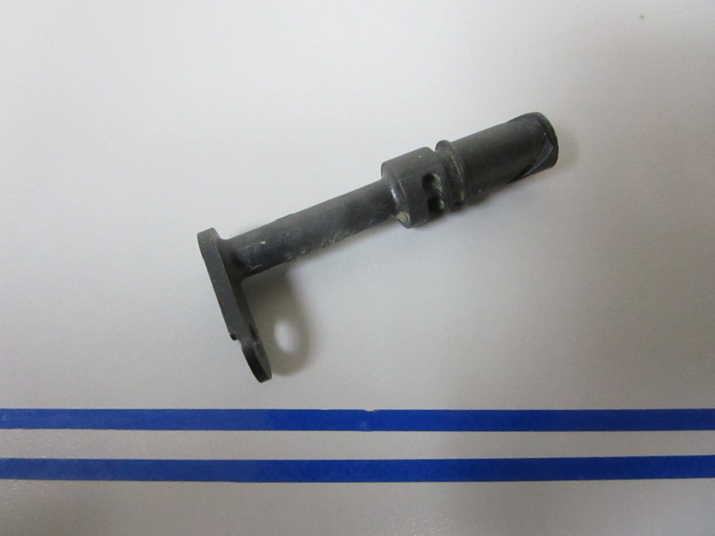 NEW OEM 331467 0331467 OMC Johnson Evinrude Valve 0720