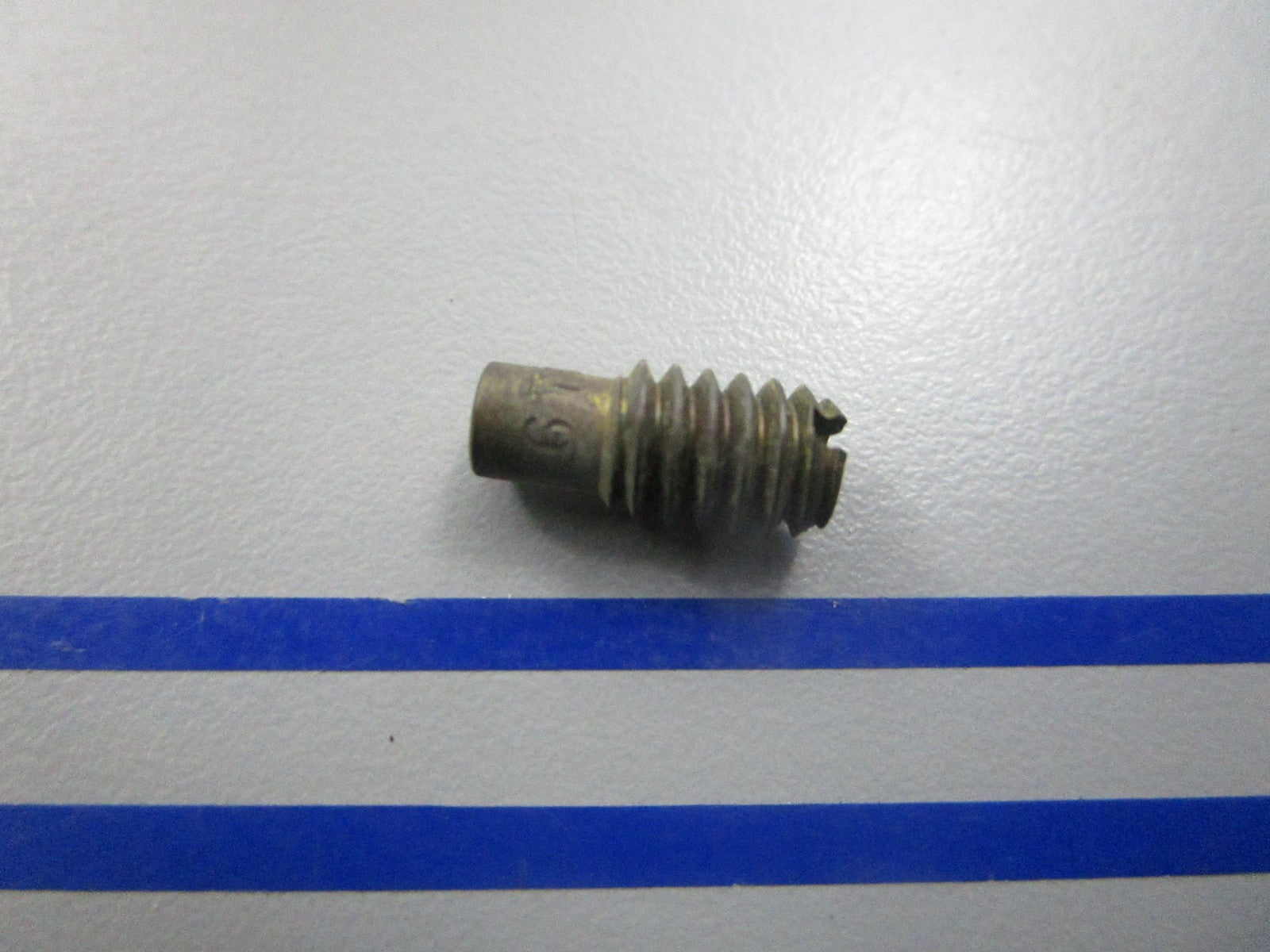 NEW OEM 317183 0317183 OMC Johnson Evinrude 67C Orifice Plug 0810