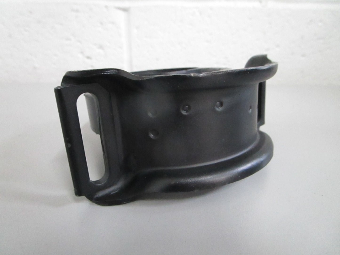 NEW OEM 1802620105 Mercedes-Benz Support Mount 0820