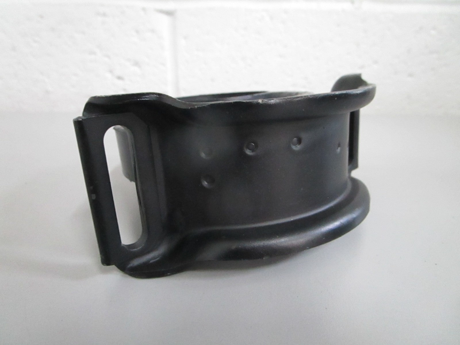 NEW OEM 1802620105 Mercedes-Benz Support Mount 0820