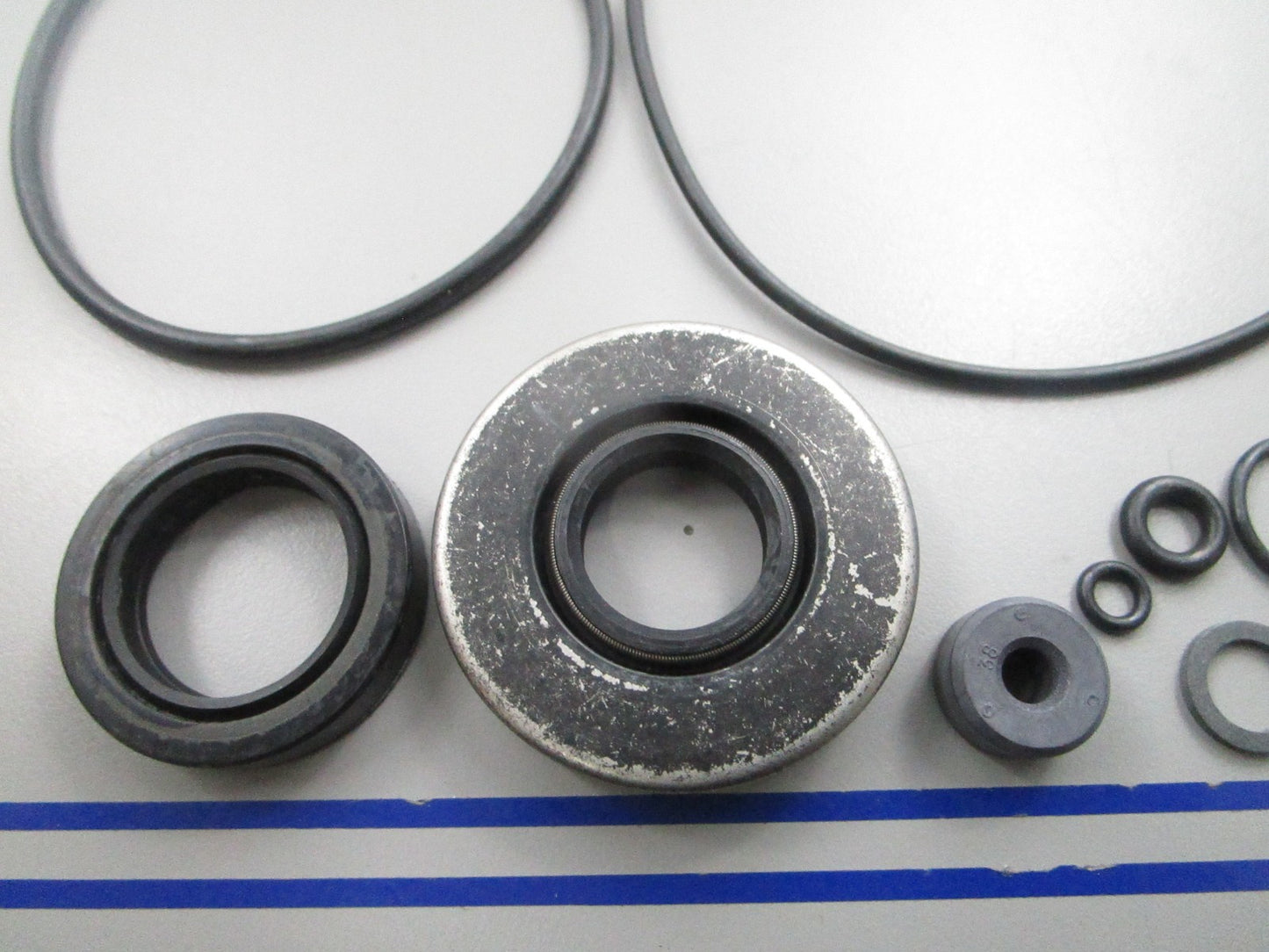 NEW OEM Mercury Quicksilver FK1061 Seal Kit 0810