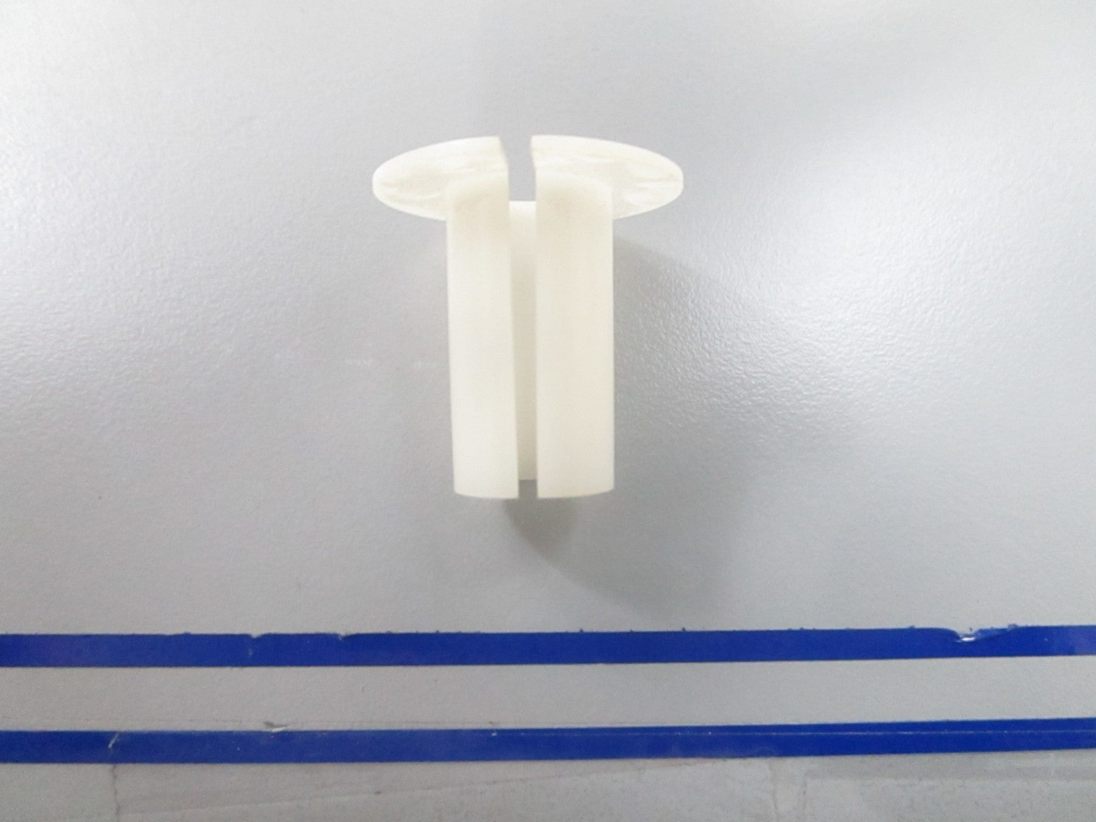 *NEW OEM* 0810 Mercury Quicksilver Bushing 23-81950M