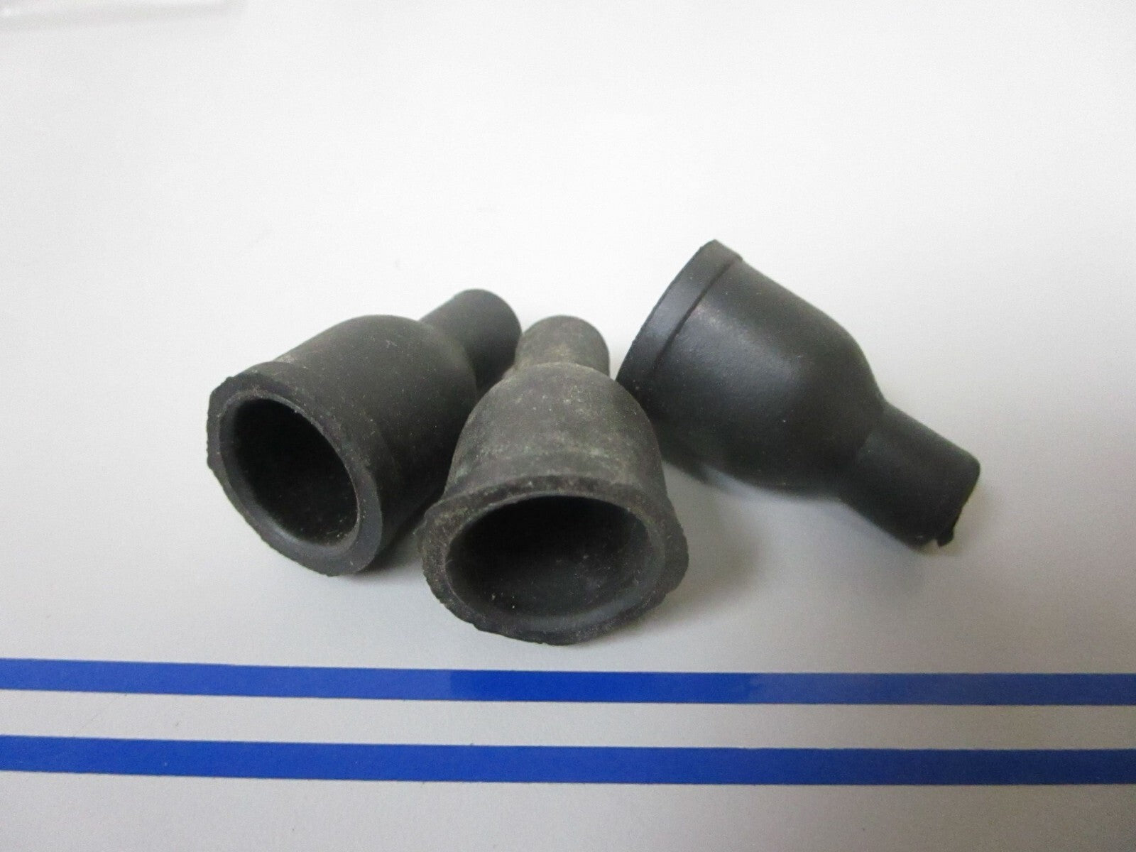 *NEW OEM* (LOT OF 3) 0770 OMC Johnson Evinrude Nipple 510332 0510332