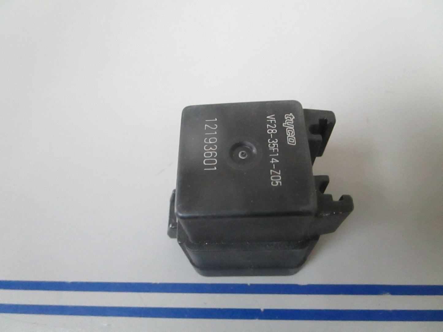 *NEW OEM* 0720 Mercury Quicksilver Relay 807057T