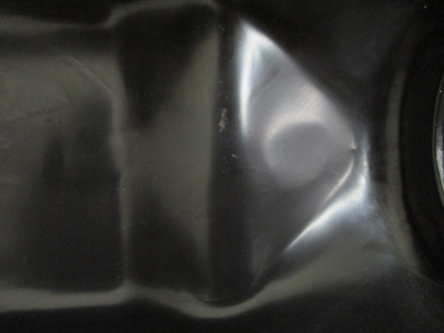 *NEW OEM* 0820 OMC Johnson Evinrude Oil Pan 5006166