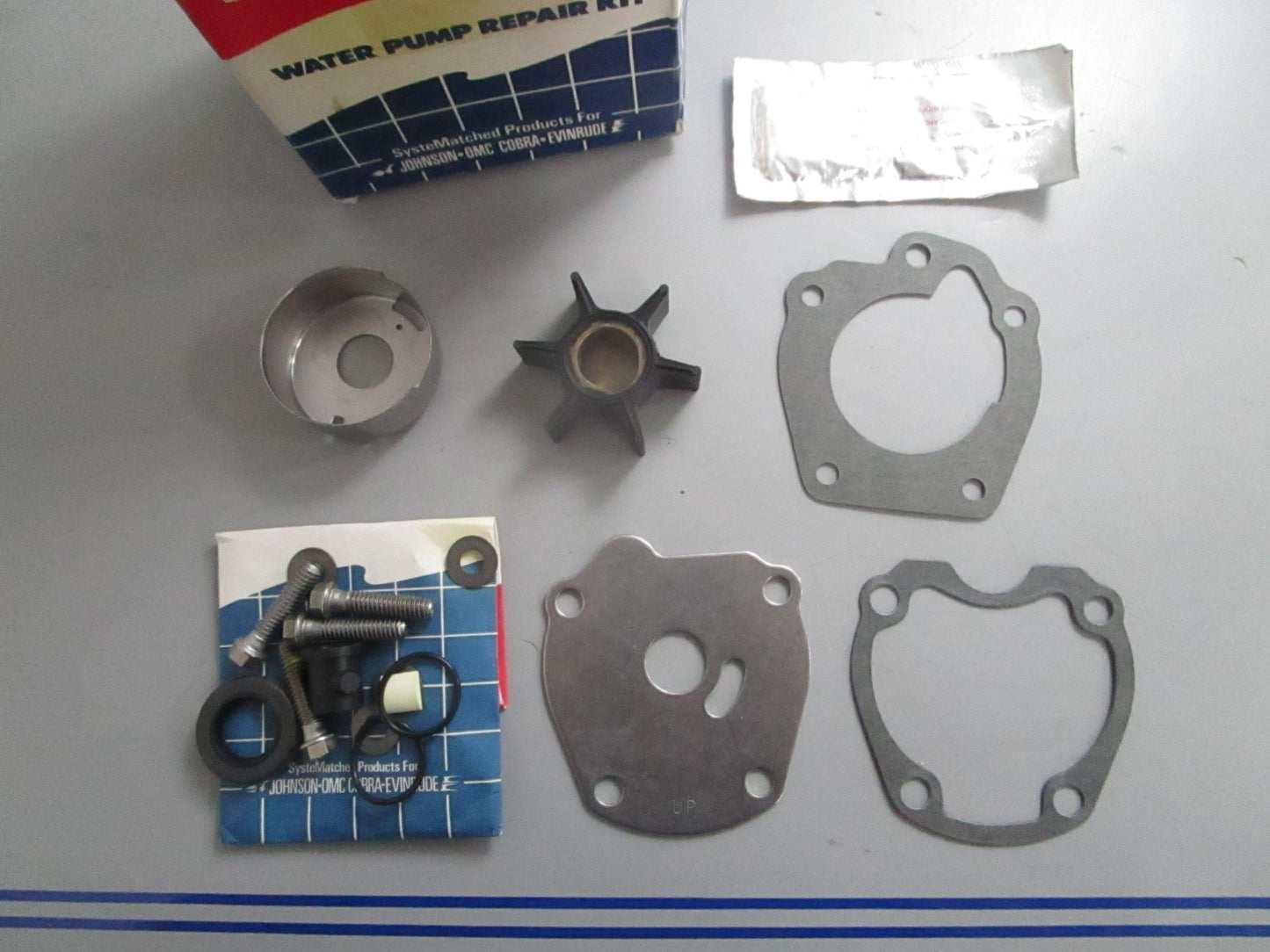 *NEW OEM* 0820 OMC Johnson Evinrude Water Pump Kit 388891 0388891
