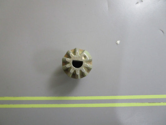 *NEW OEM* 0810 OMC Johnson Evinrude Pinion 324607 0324607