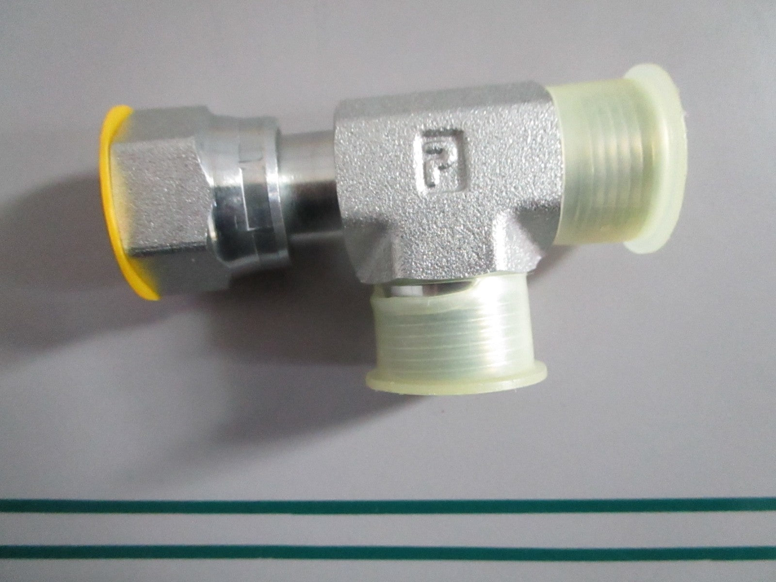 NEW OEM 38H1032 John Deere Swivel Run Tee Fitting 0820