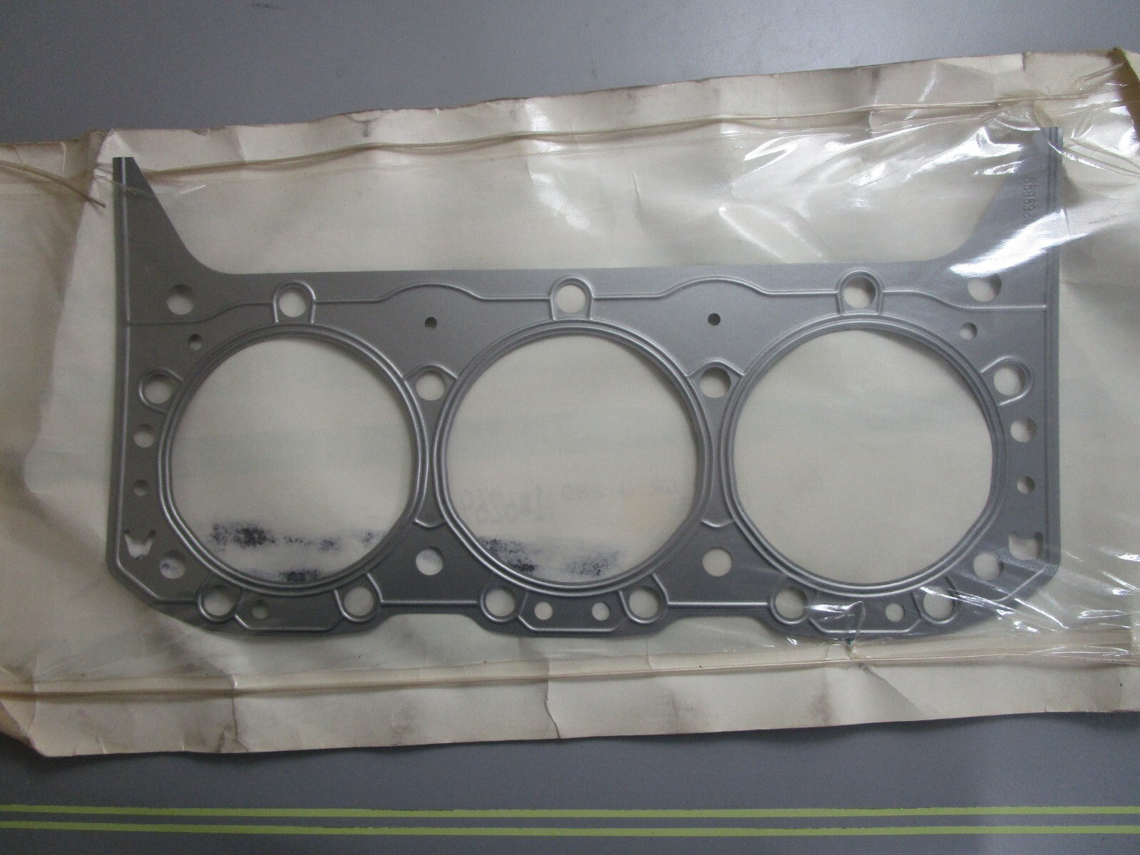*NEW OEM* 0820 OMC Johnson Evinrude Gasket 910833 0910833