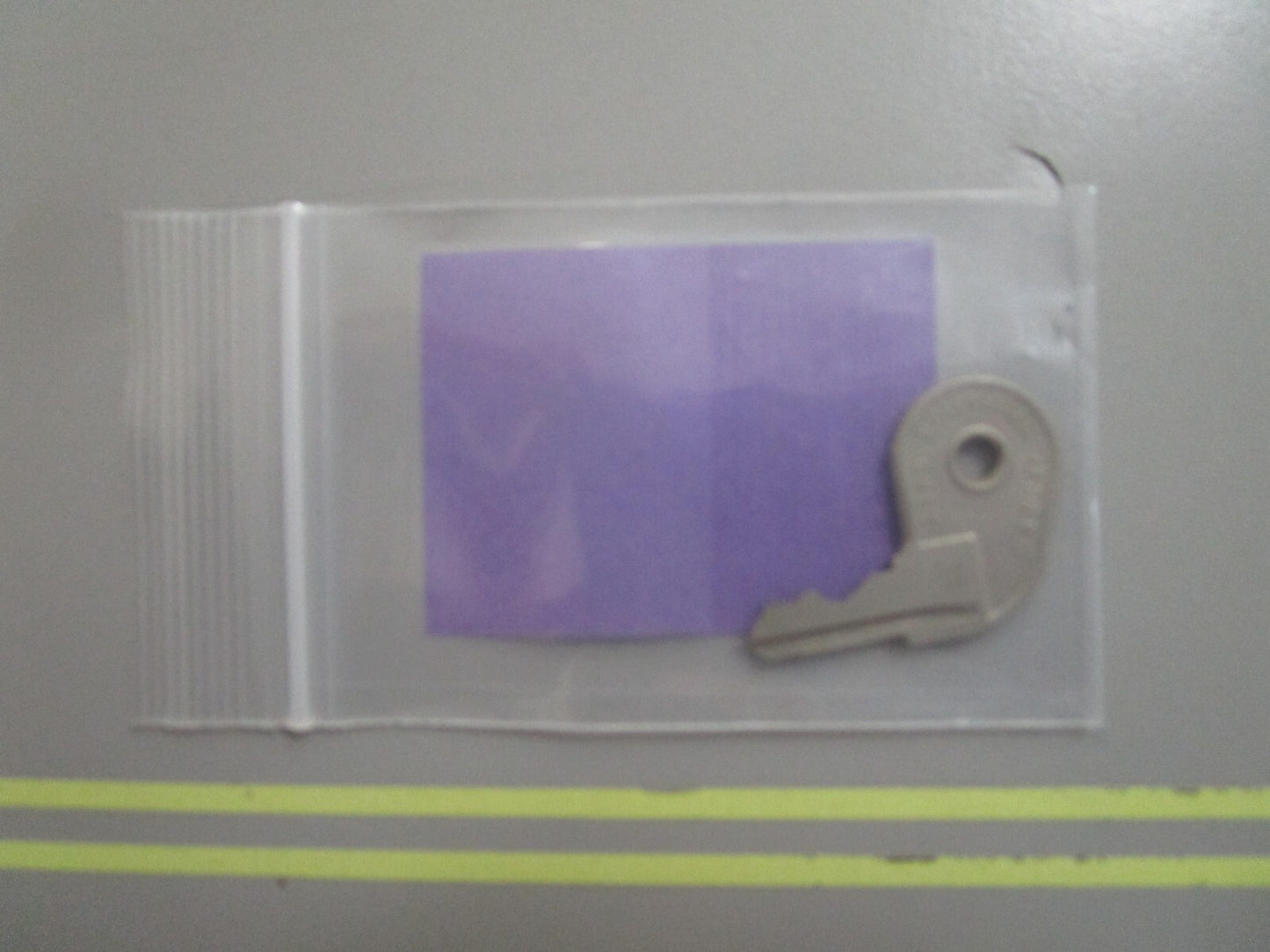 *NEW OEM* 0810 OMC Johnson Evinrude Ignition Key 73-18 501783 0501783