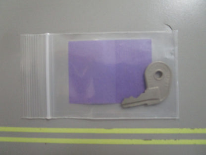 *NEW OEM* 0810 OMC Johnson Evinrude Ignition Key 73-18 501783 0501783