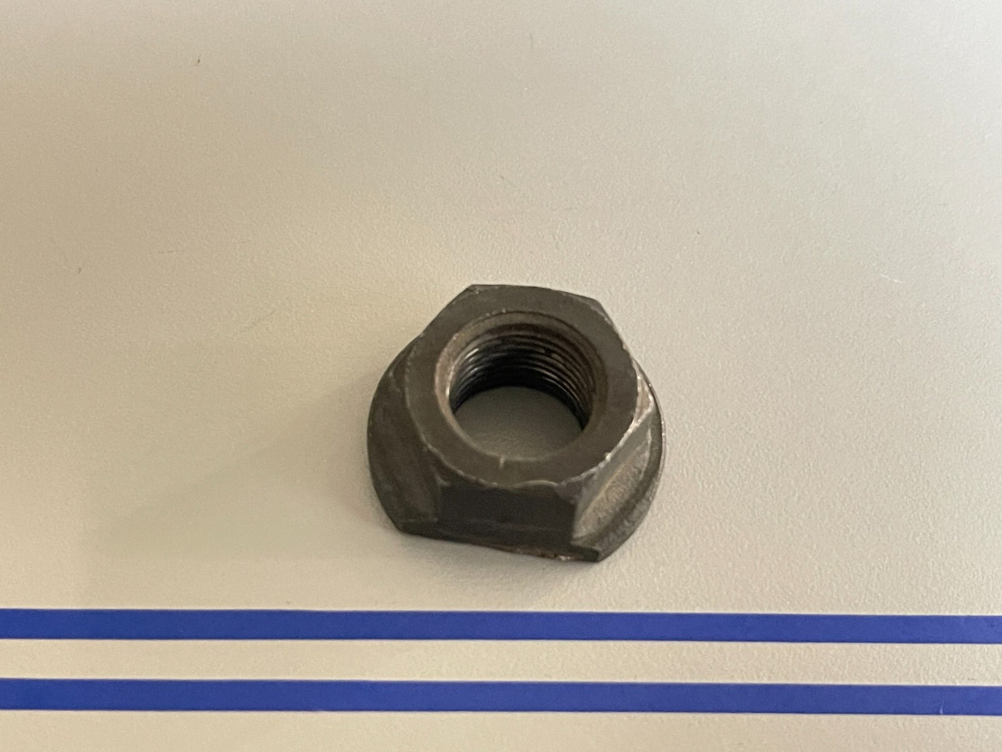 *NEW OEM* 0810 Volvo Penta Nut 897865