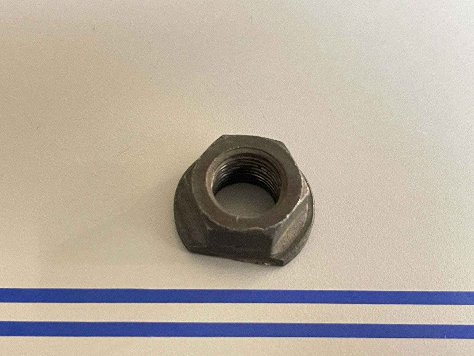 *NEW OEM* 0810 Volvo Penta Nut 897865