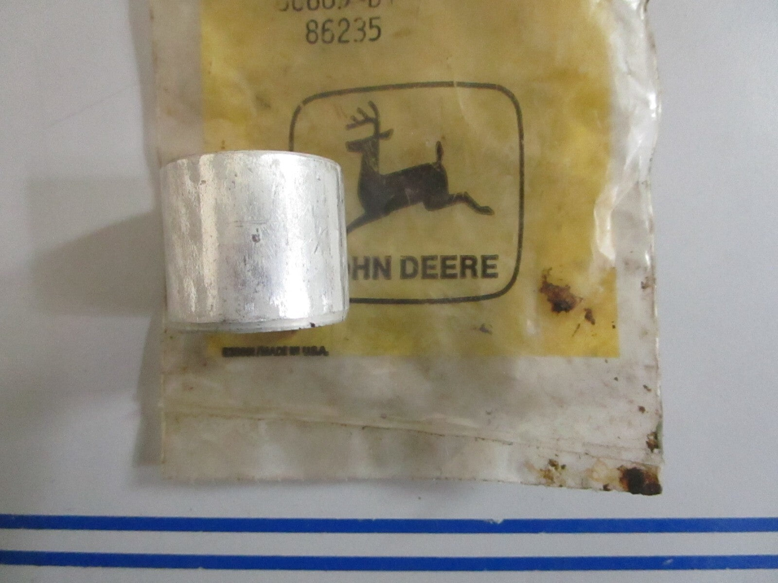 *NEW OEM* 0820 John Deere Bushing F3162R