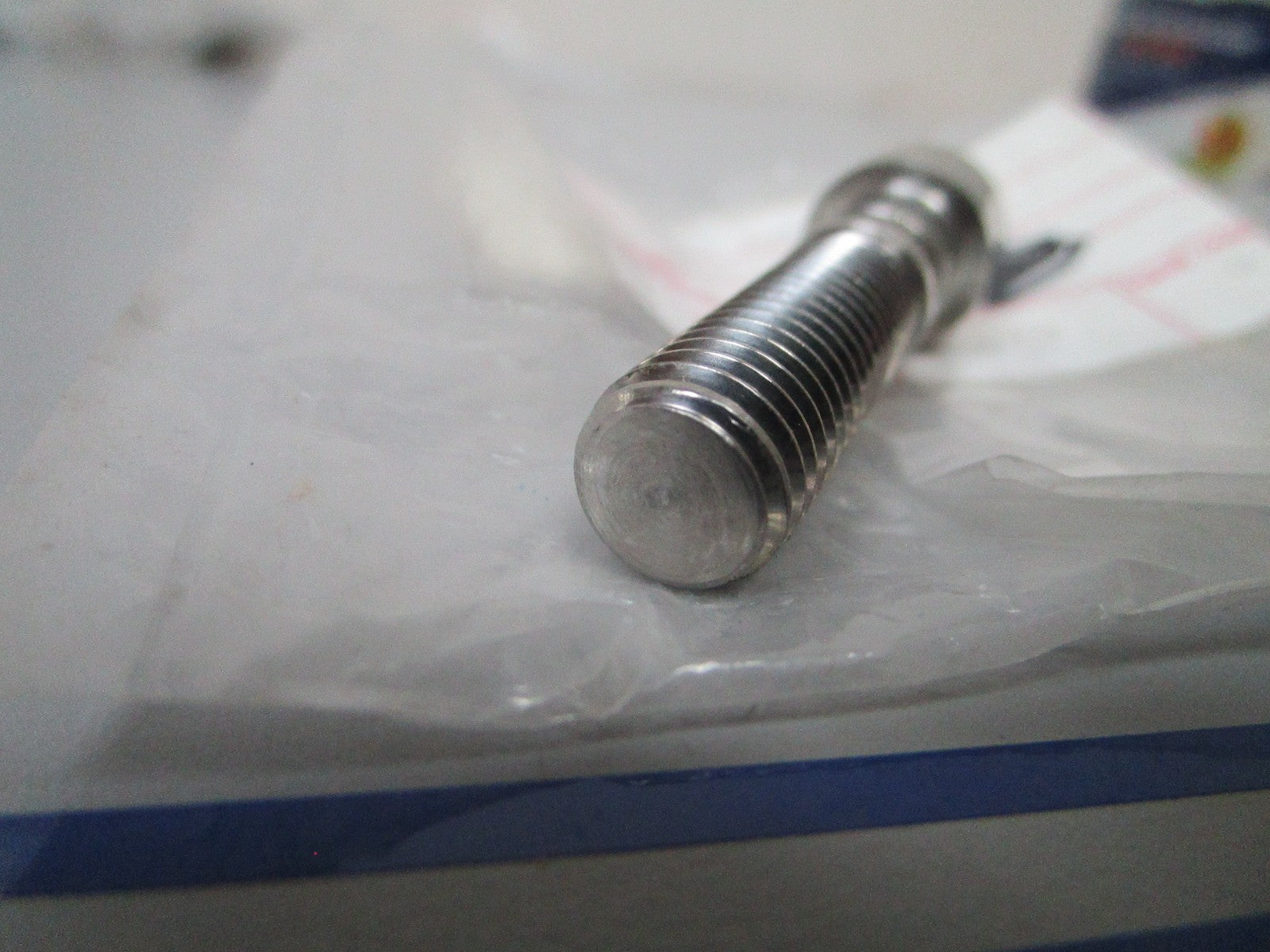 NEW OEM 3851329 Volvo Penta Drain Screw 0720
