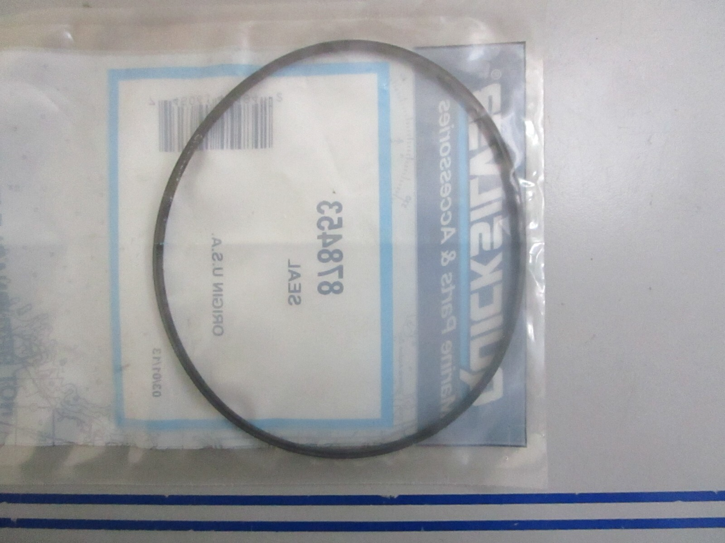 *NEW OEM* 0810 Mercury Quicksilver Seal 878453