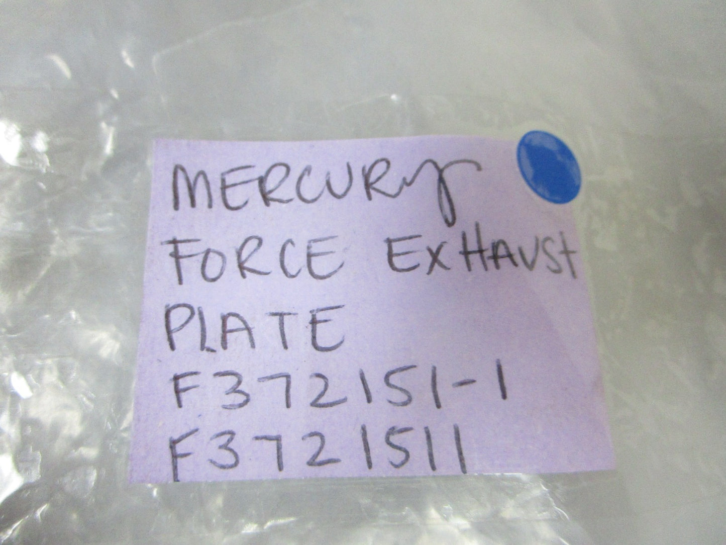 *NEW OEM* 0720 Mercury Force Exhaust Plate F372151-1