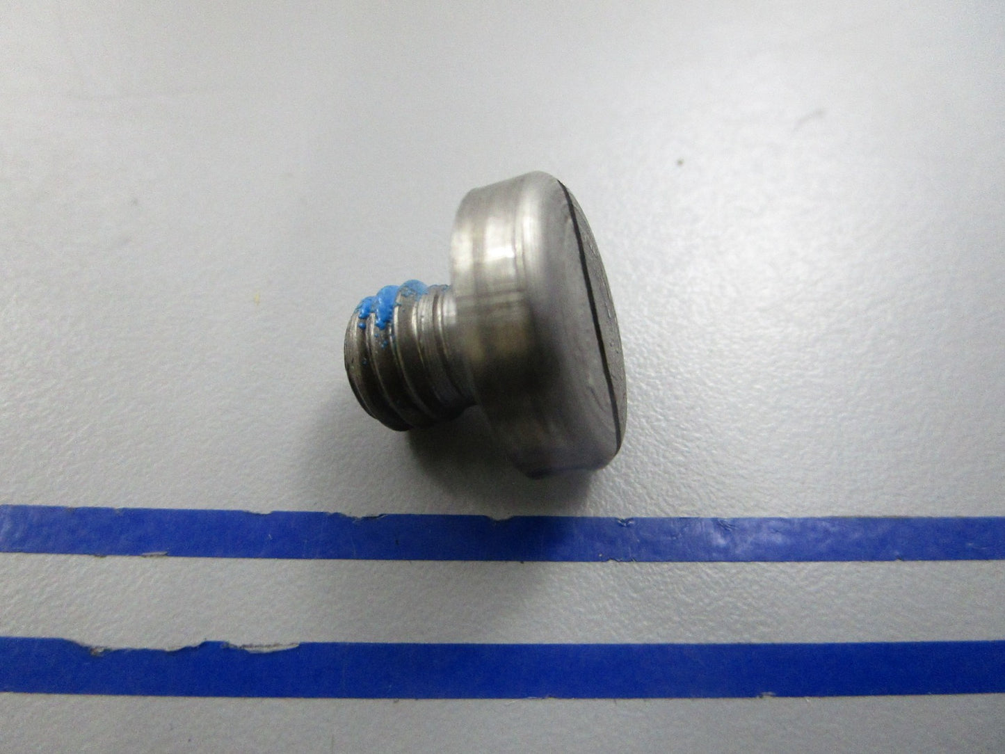 NEW OEM 912349 0912349 OMC Johnson Evinrude Plug 0810