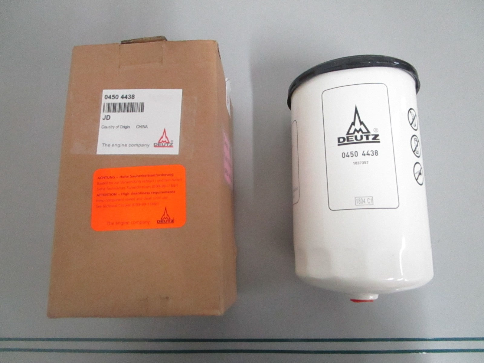 NEW OEM 0450-4438 Deutz Fuel Filter 0820