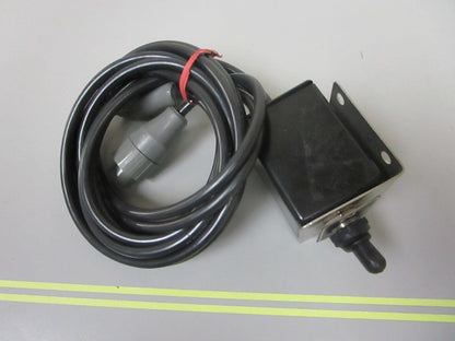 *NEW* 0810 Lowrance Eagle Sonar Fish Finder Switch Box USB-2 000-0046-13