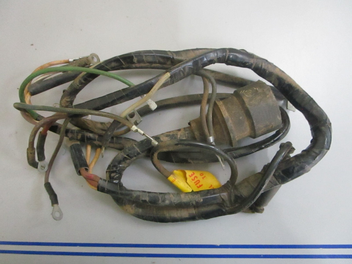 *NEW OEM* 0820 OMC Johnson Evinrude Engine Wire Harness 384051 0384051