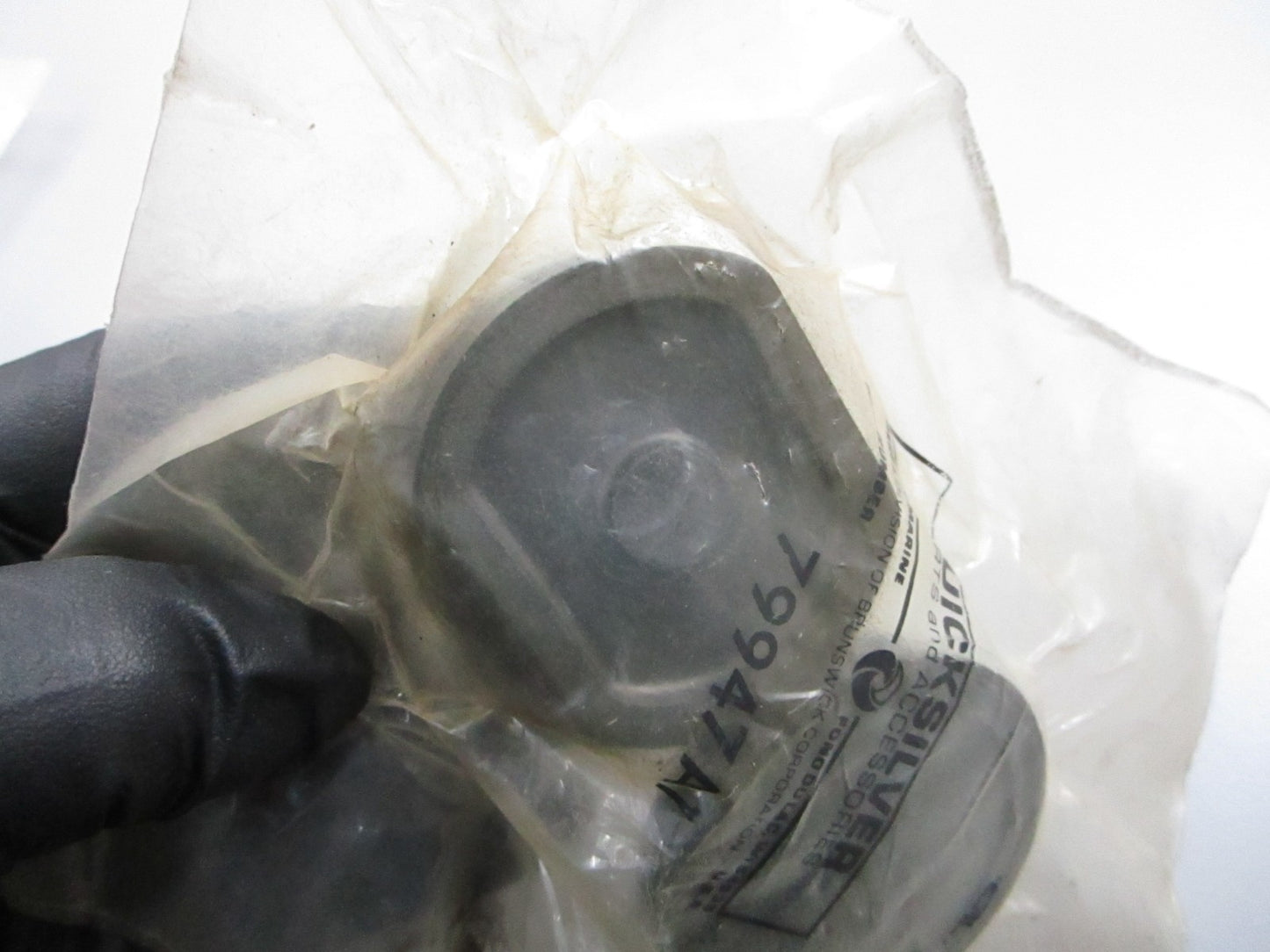 *NEW OEM* 0810 Mercury Quicksilver Rubber Mount 79947A1