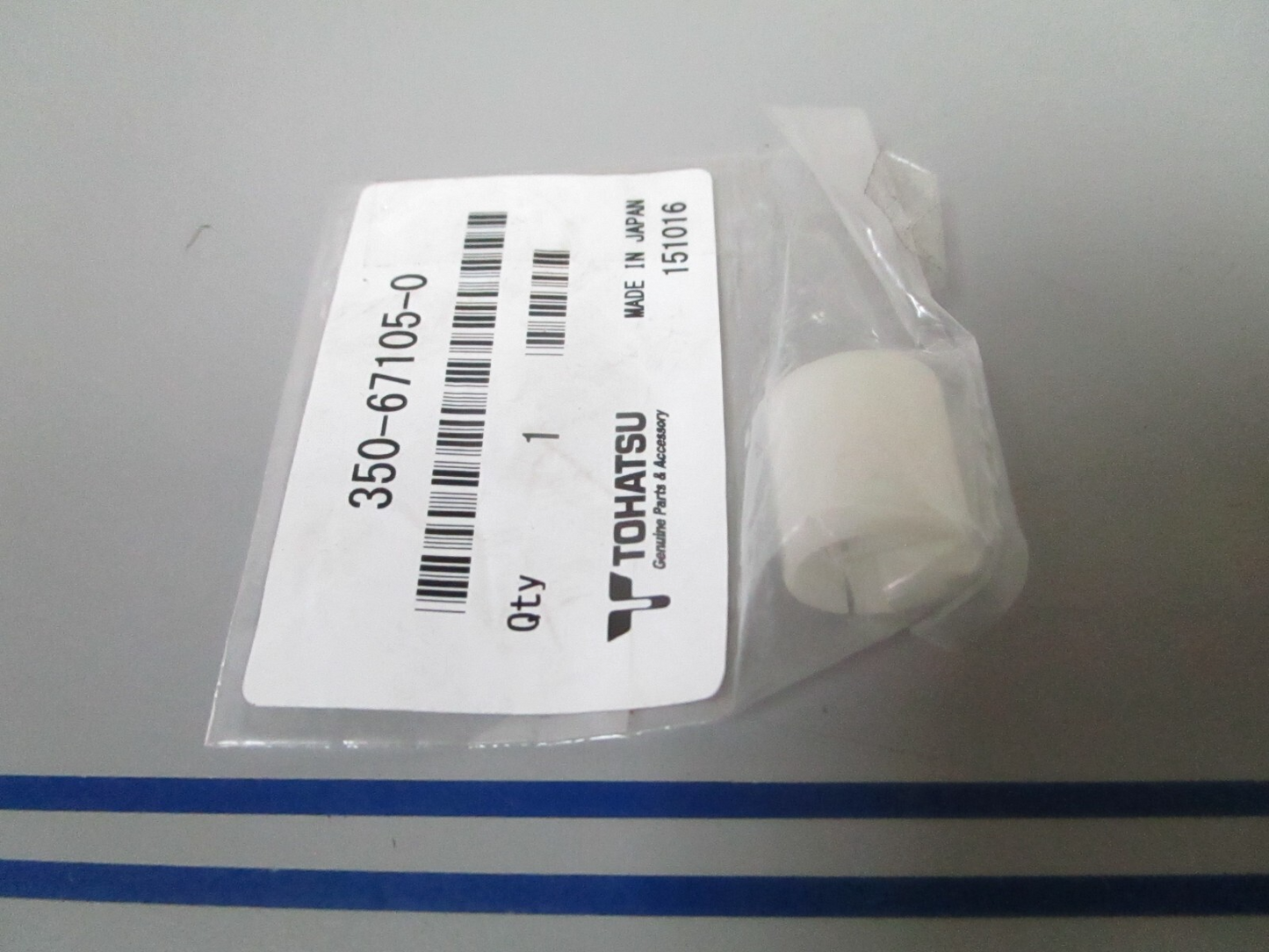 *NEW OEM* 0810 Tohatsu Bushing 350-67105-0 350671050
