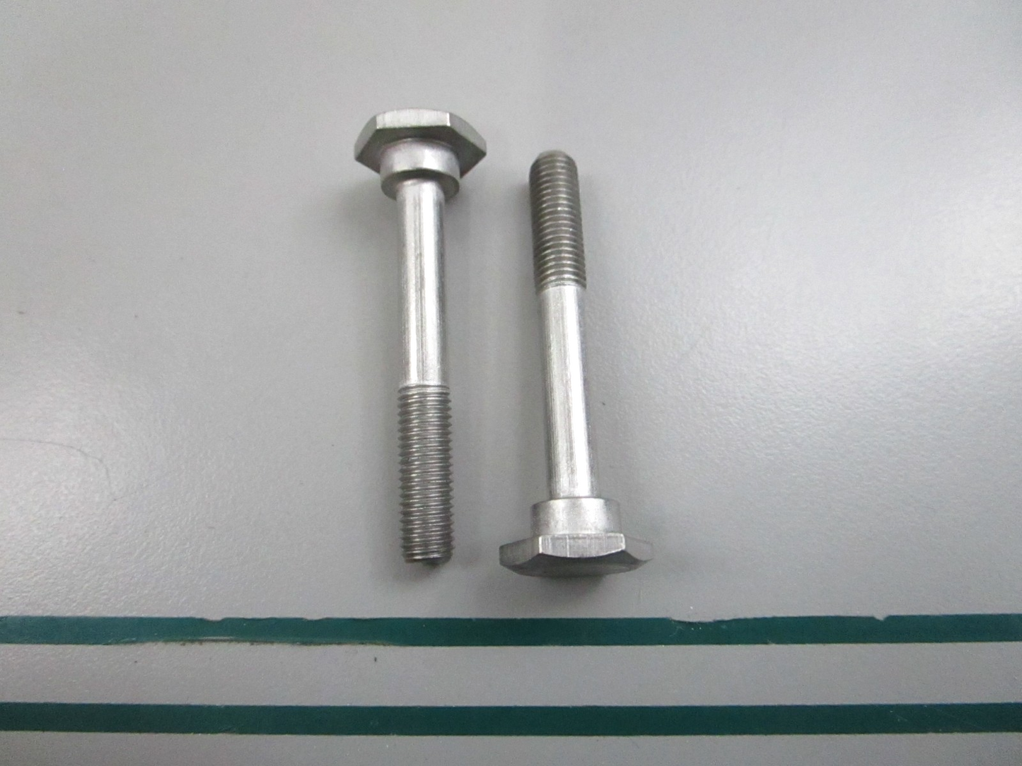 NEW OEM (LOT OF 2) 10-41524 Mercury Quicksilver Screw 0810