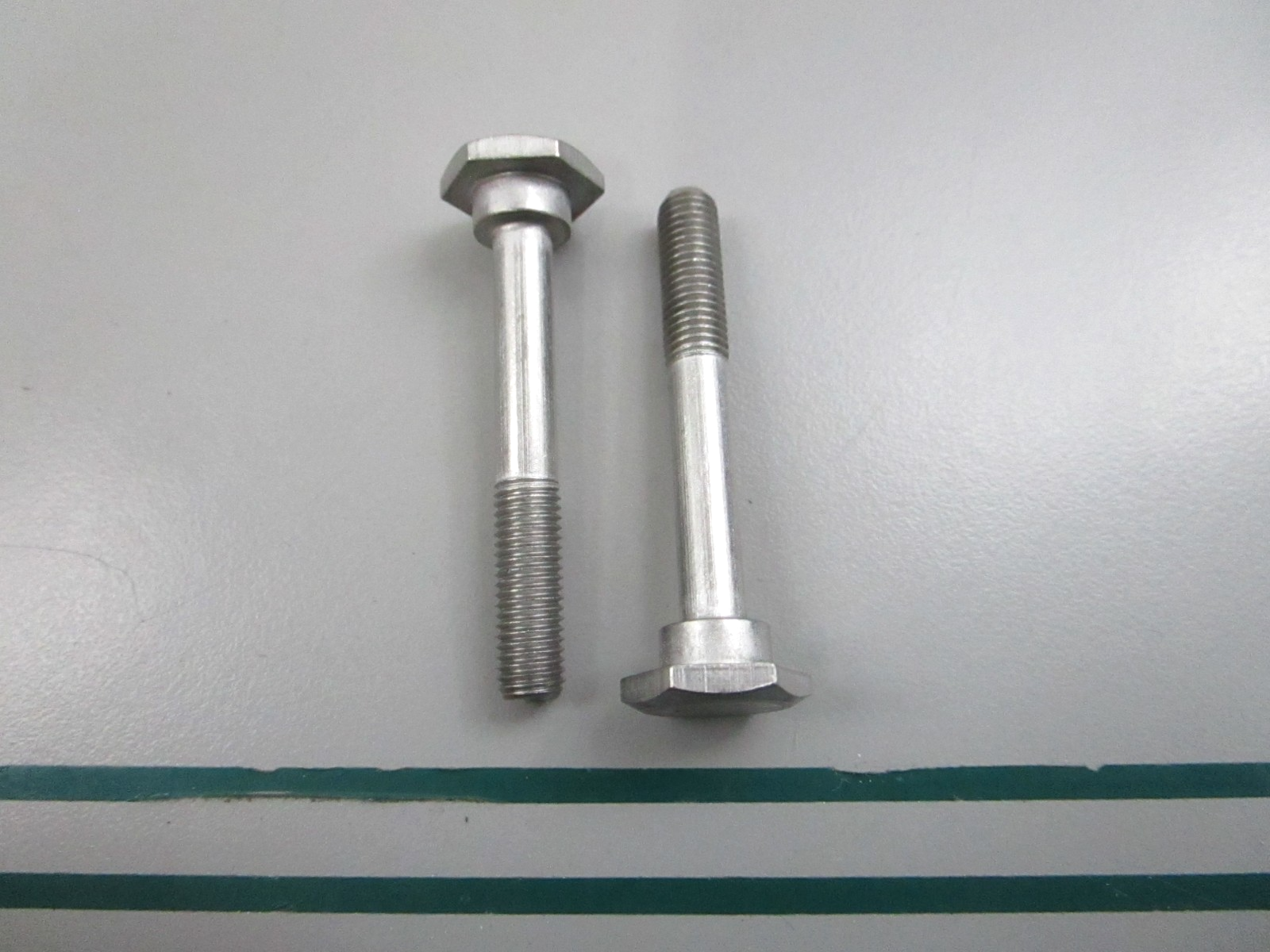NEW OEM (LOT OF 2) 10-41524 Mercury Quicksilver Screw 0810