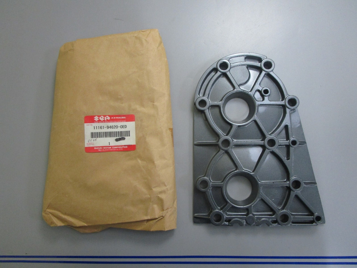 *NEW OEM* 0820 Suzuki Cylinder Head Cover 11161-94620-0ED