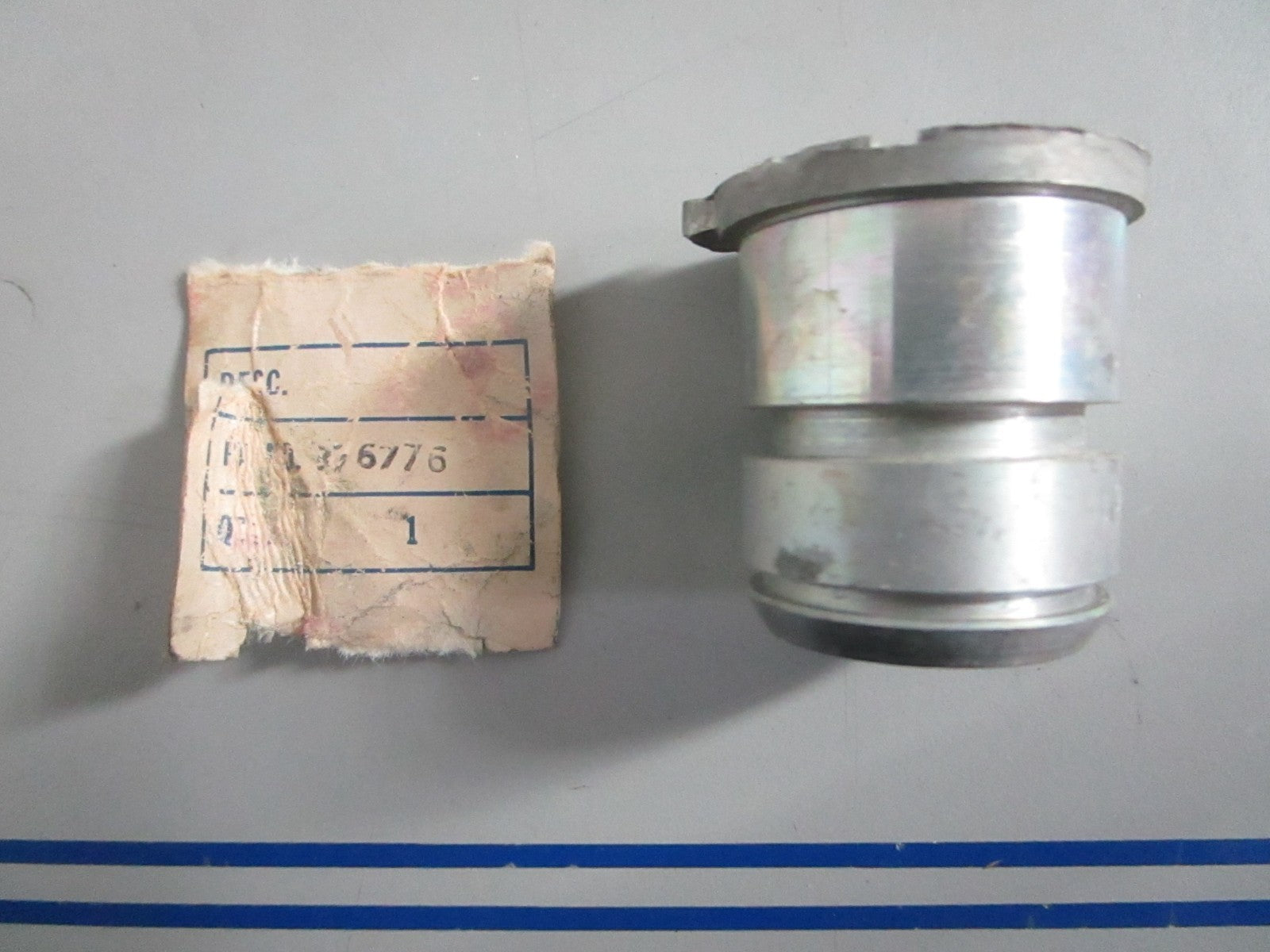 NEW OEM 376776 0376776 OMC Johnson Evinrude Bearing Assy 0820