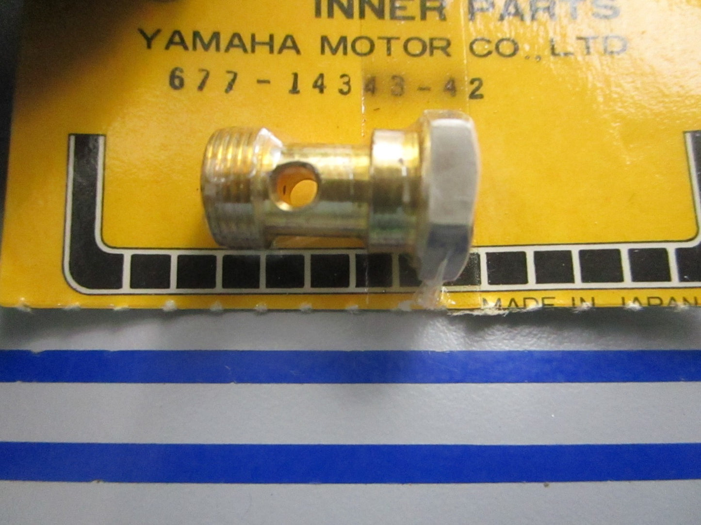 NEW OEM 677-14343-42 Yamaha Main Jet 0810