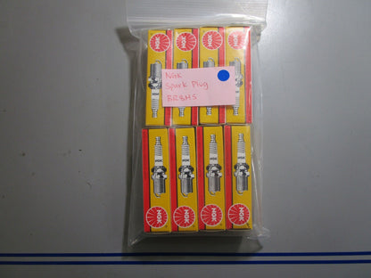 *NEW* (LOT OF 8) 0770 NGK Spark Plug BR8HS