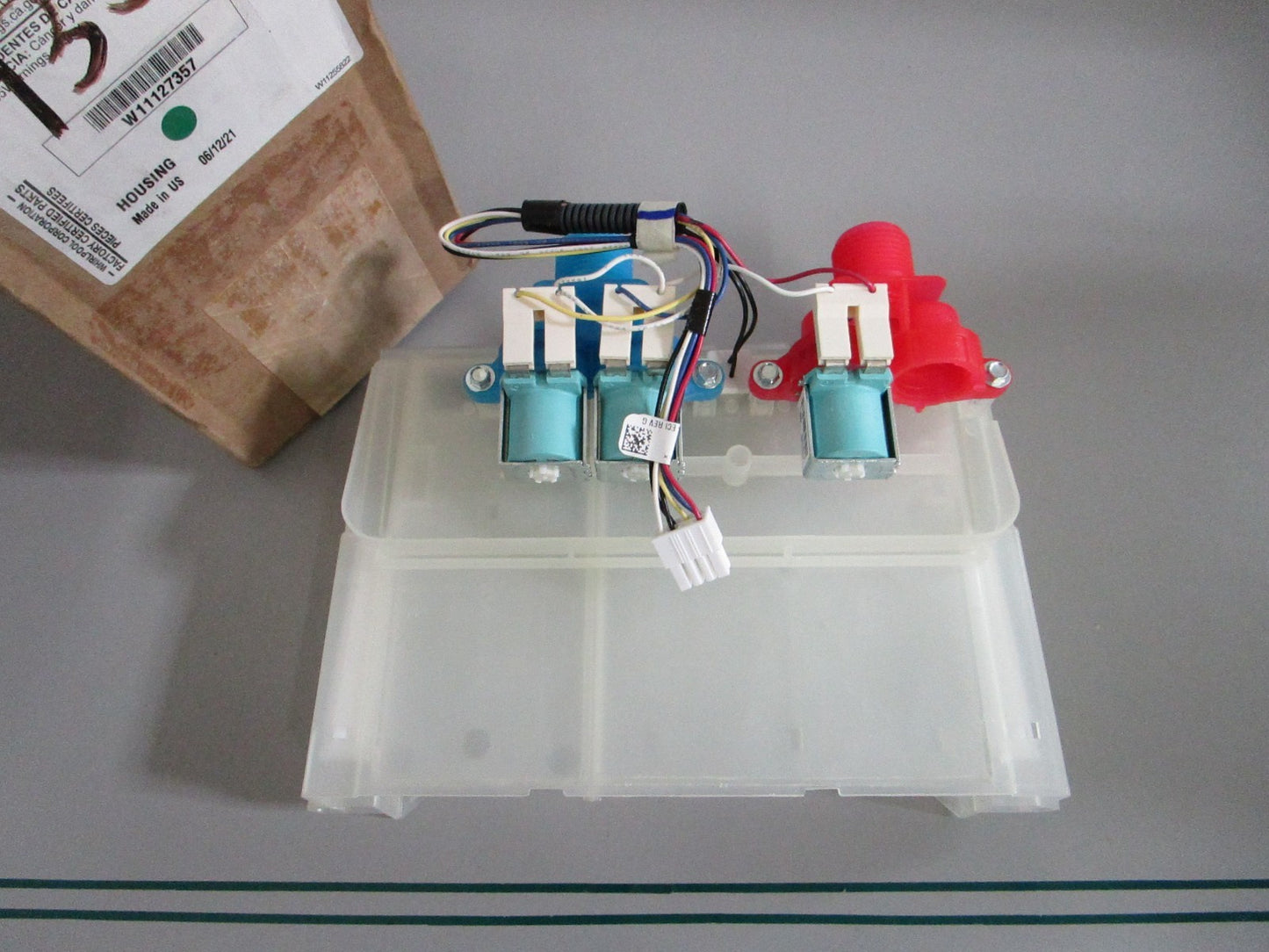 Whirlpool NEW OEM Washer Water Inlet Valve Assembly W11127357 NOS Part 0820