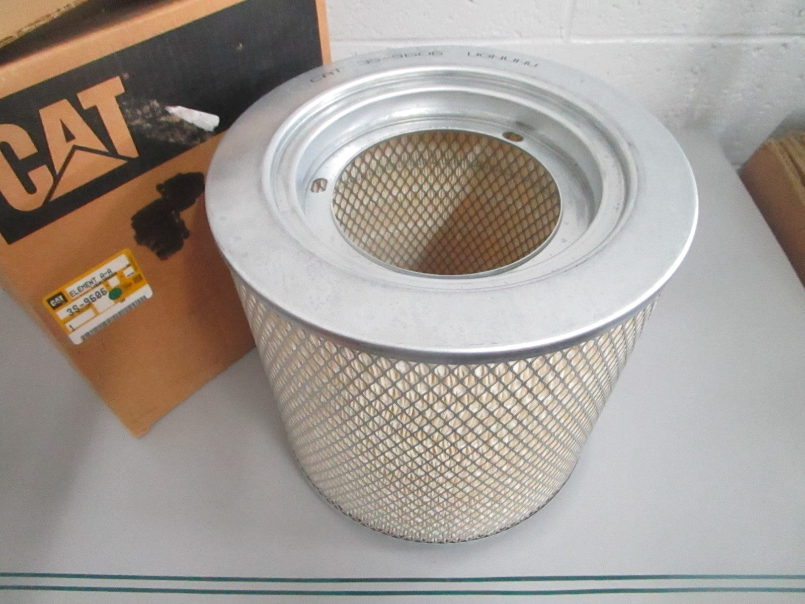 Caterpillar NEW OEM Air Filter Assy 3S-9606 Primary 3304 Engine NOS 0820