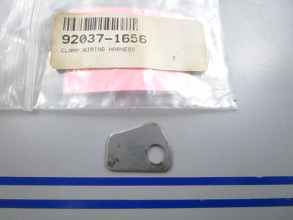NEW OEM 92037-1656 Kawasaki Wiring Harness Clamp 0810